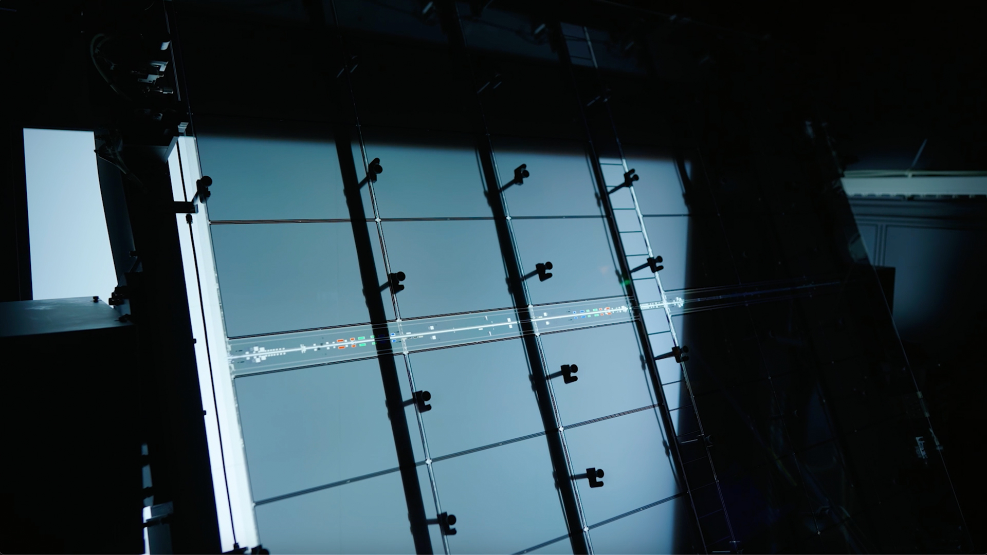 TCL華星《巨人的突圍》